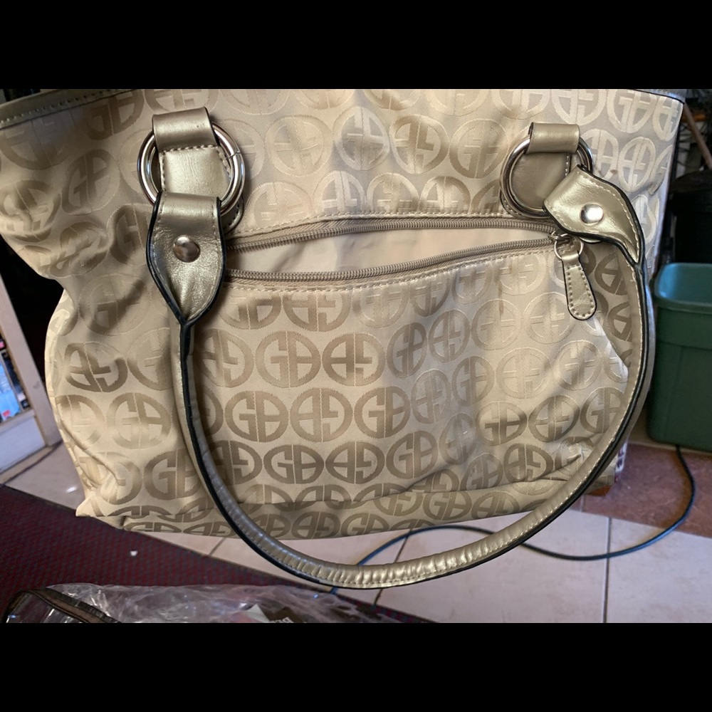 Handbag